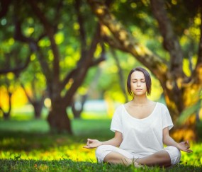 在线体育博彩-申花再度上演帽子戏法，AC米兰后防线成筛子！申花狂胜AC米兰，后防线形同虚设！